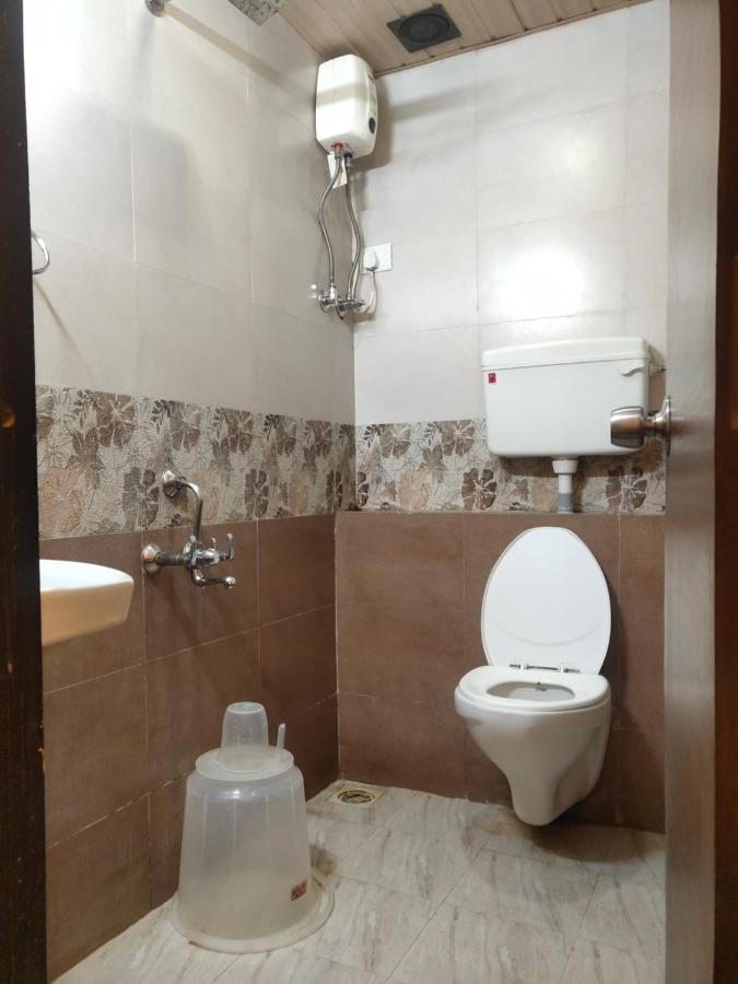 Hotel Golden Nest Popular Residency Мумбаи Экстерьер фото